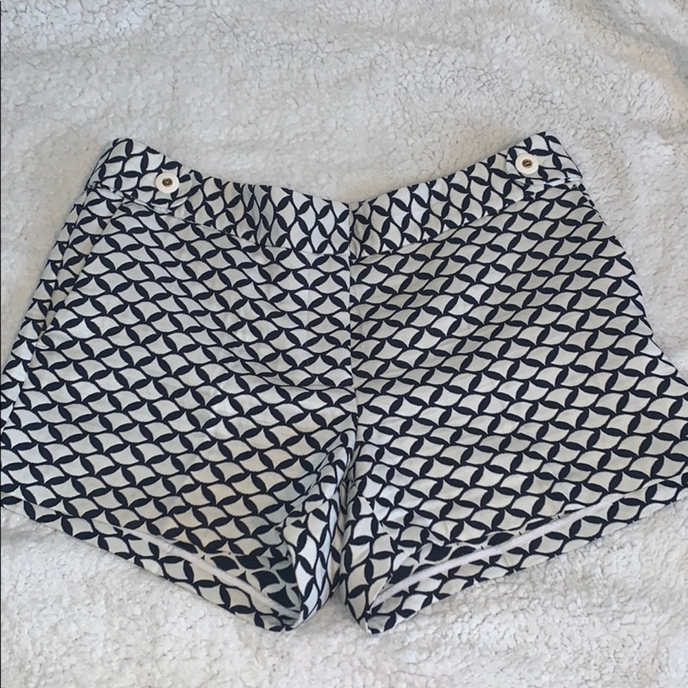VINEYARD VINES Black and White Patterned Shorts